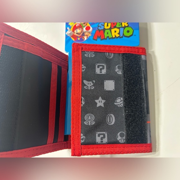 Nintendo - Super Mario Bros. - Velcro Wallet - BNWT 🪠🍄🔥 - Picture 3 of 5